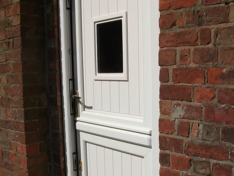 Stable New Cross Gate